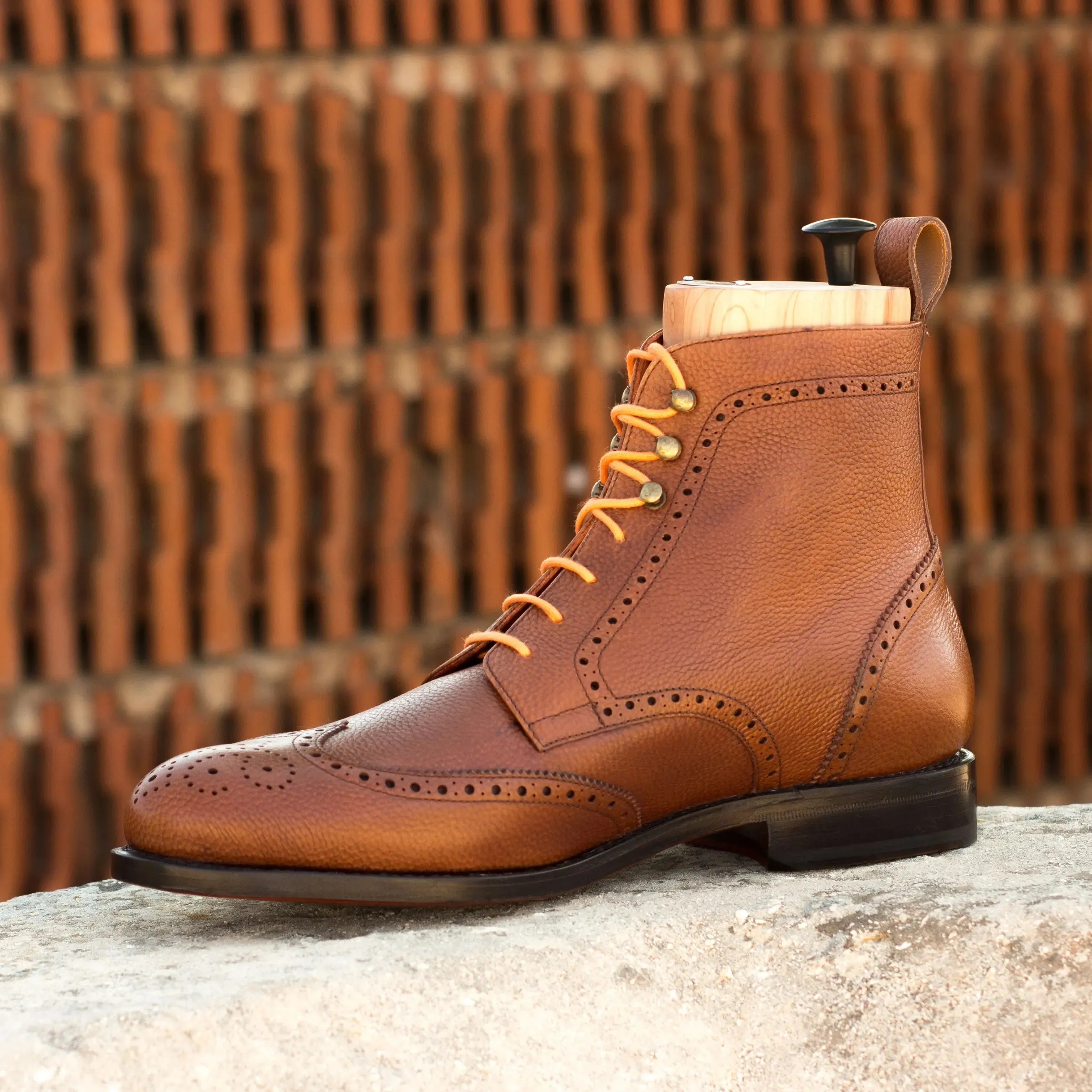 DapperFam Valiant in Med Brown Men's Italian Full Grain Leather Military Brogue