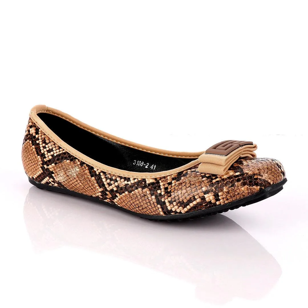 Fashionable Classic Brown Women's Flat Shoe