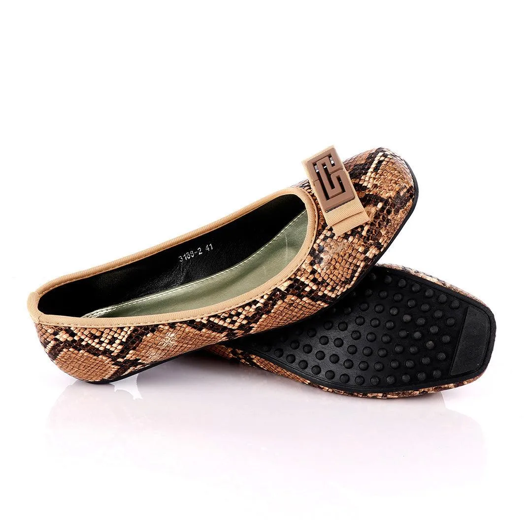 Fashionable Classic Brown Women's Flat Shoe