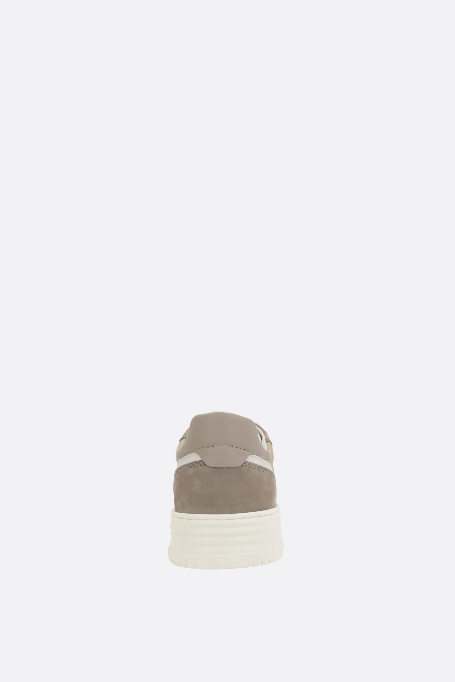 H630 Nabuk Sneakers