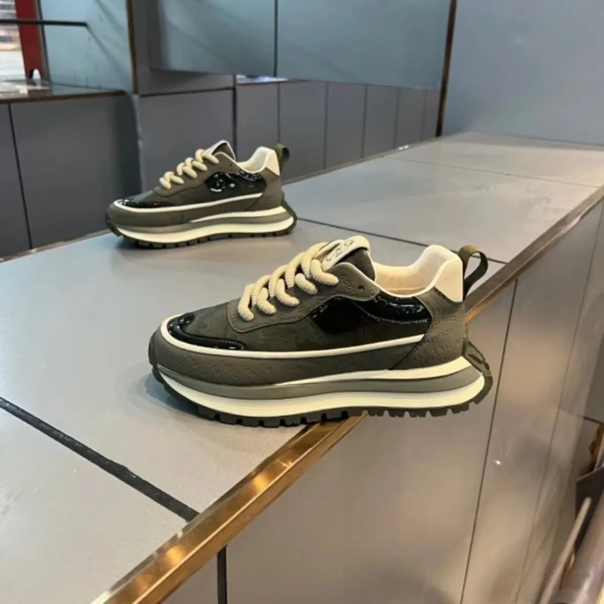 ✅High -quality Dedication✅New Comfortable Thick-soled Versatile Casual Shoes