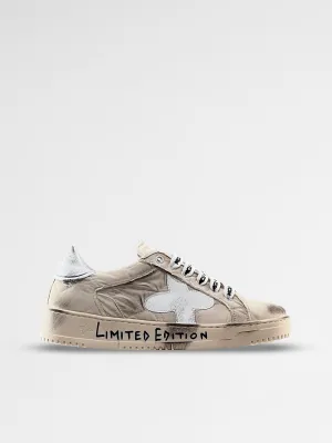 MCU Beige low-top Sneakers
