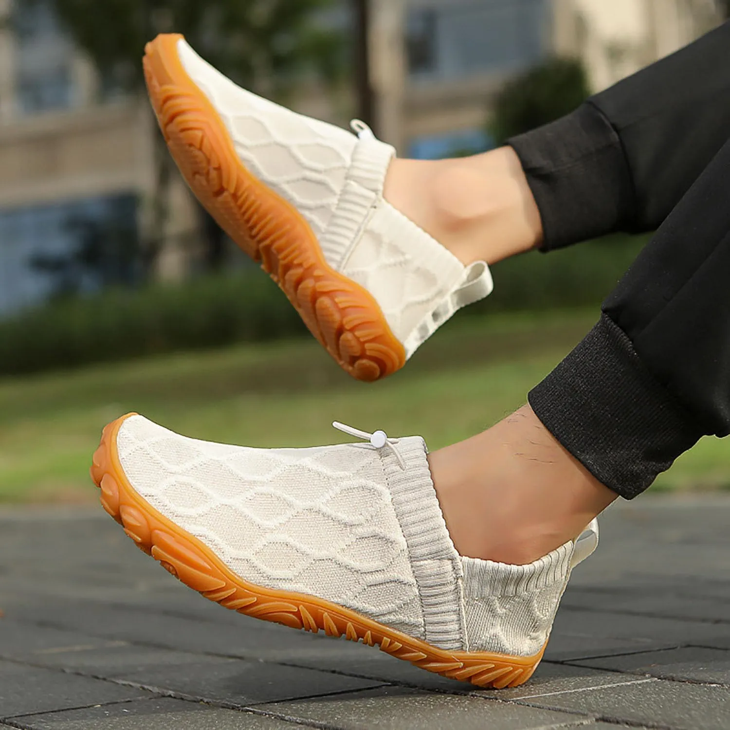 Slip on Barefoot Shoe Breathable Minimalist Walking Shoes Womens Mens Workout Beach Running Sneakers