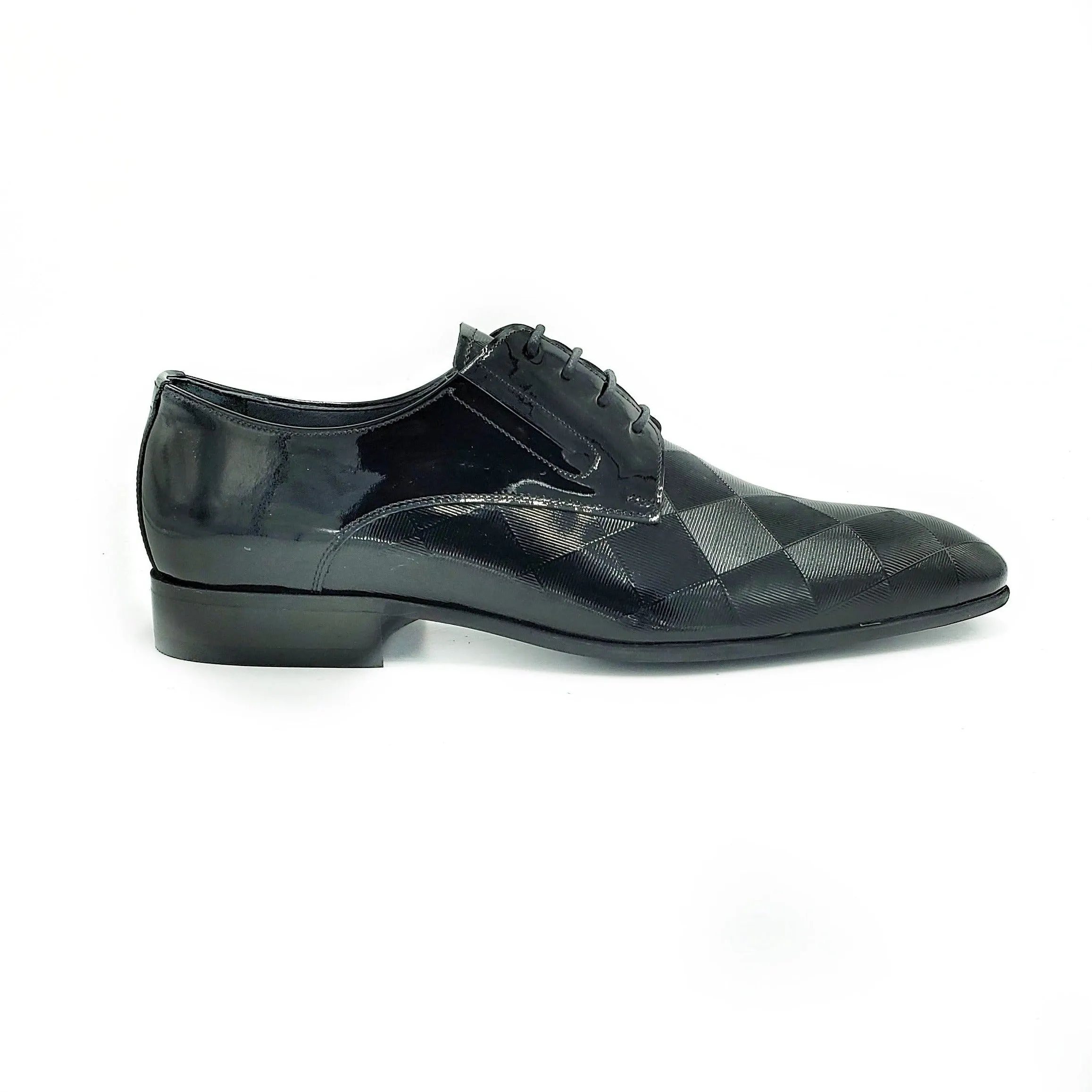 Tuxedo Derby Shoe (Diamond Print)