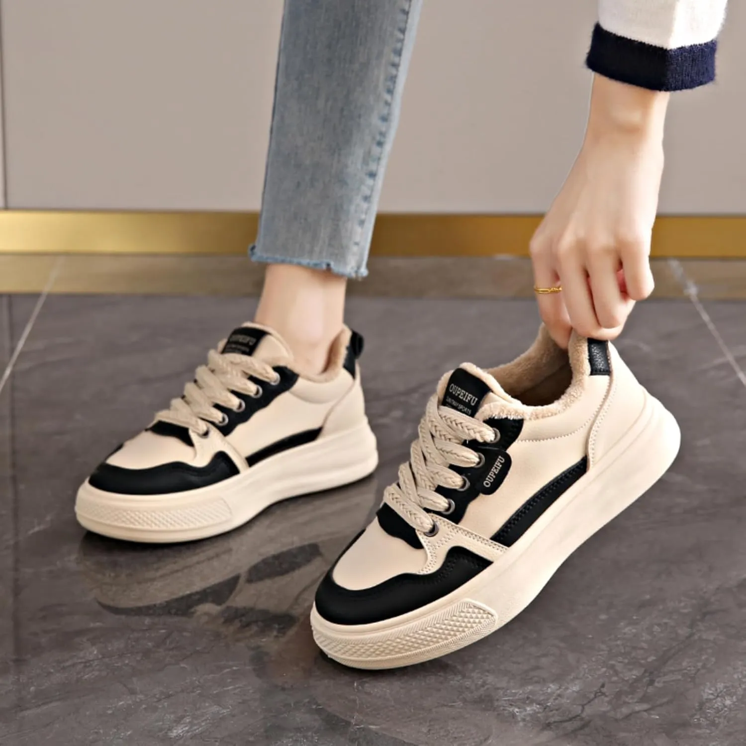 Womens Fashion Lace-Up Leather Fur Lining Platform Sneakers Round Toe Non-Slip Chunky Casual Sport Shoes for Walking Workout Driving