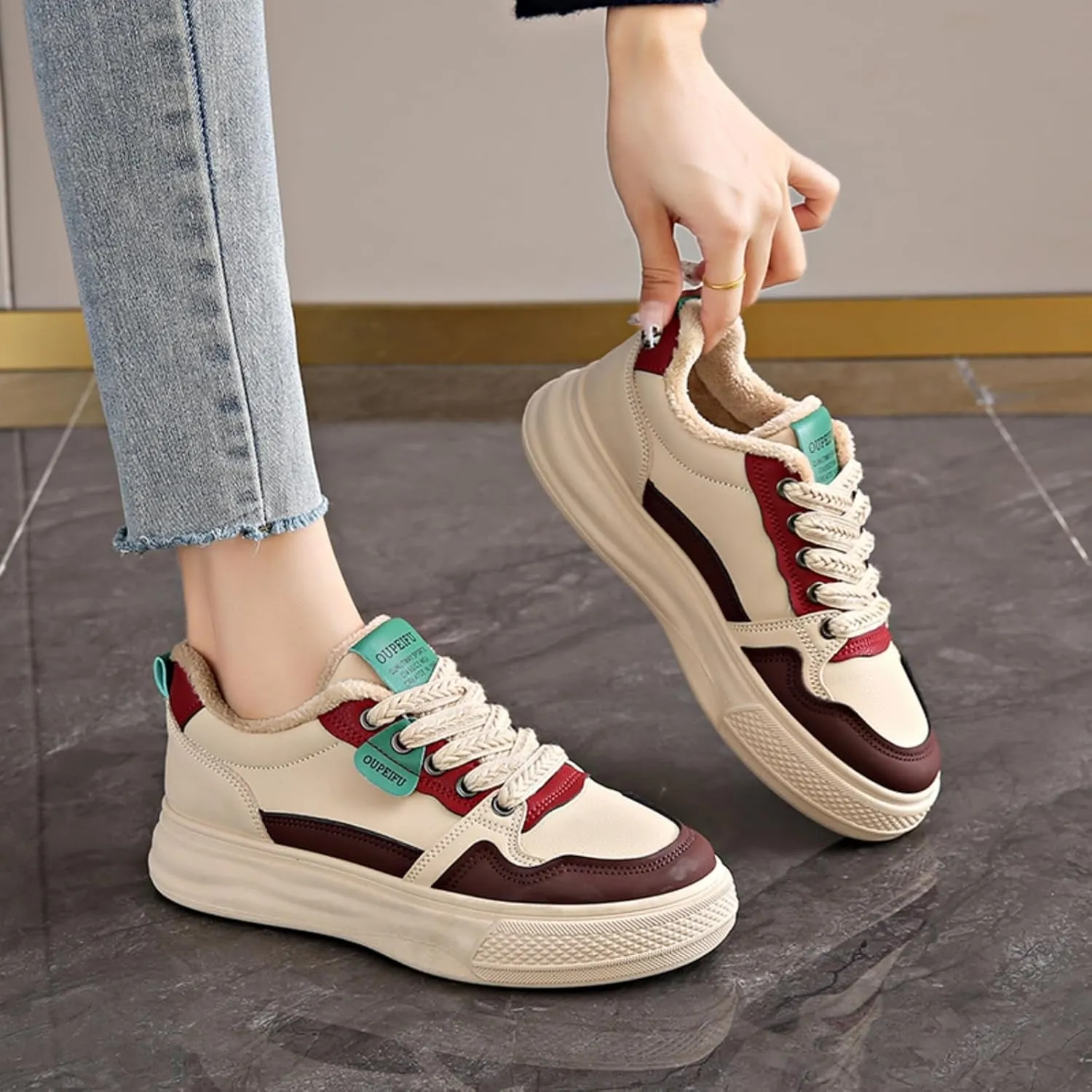 Womens Fashion Lace-Up Leather Fur Lining Platform Sneakers Round Toe Non-Slip Chunky Casual Sport Shoes for Walking Workout Driving