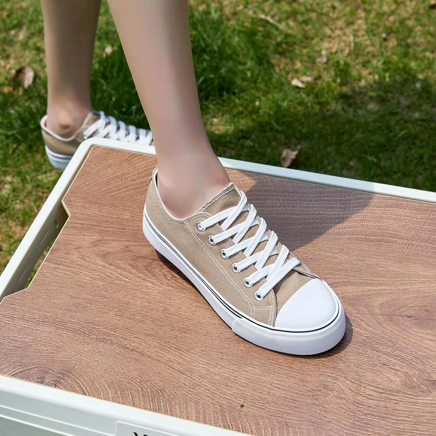 ZGR Womens Low Top Canvas Shoes,Lace up Canvas Sneakers,Casual White Tennis Walking Shoes